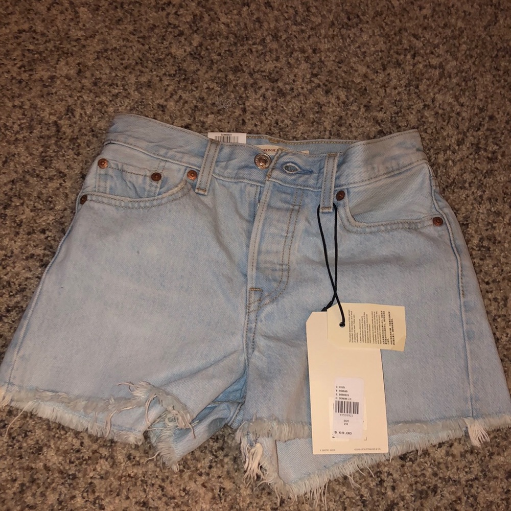 Levi’s shorts